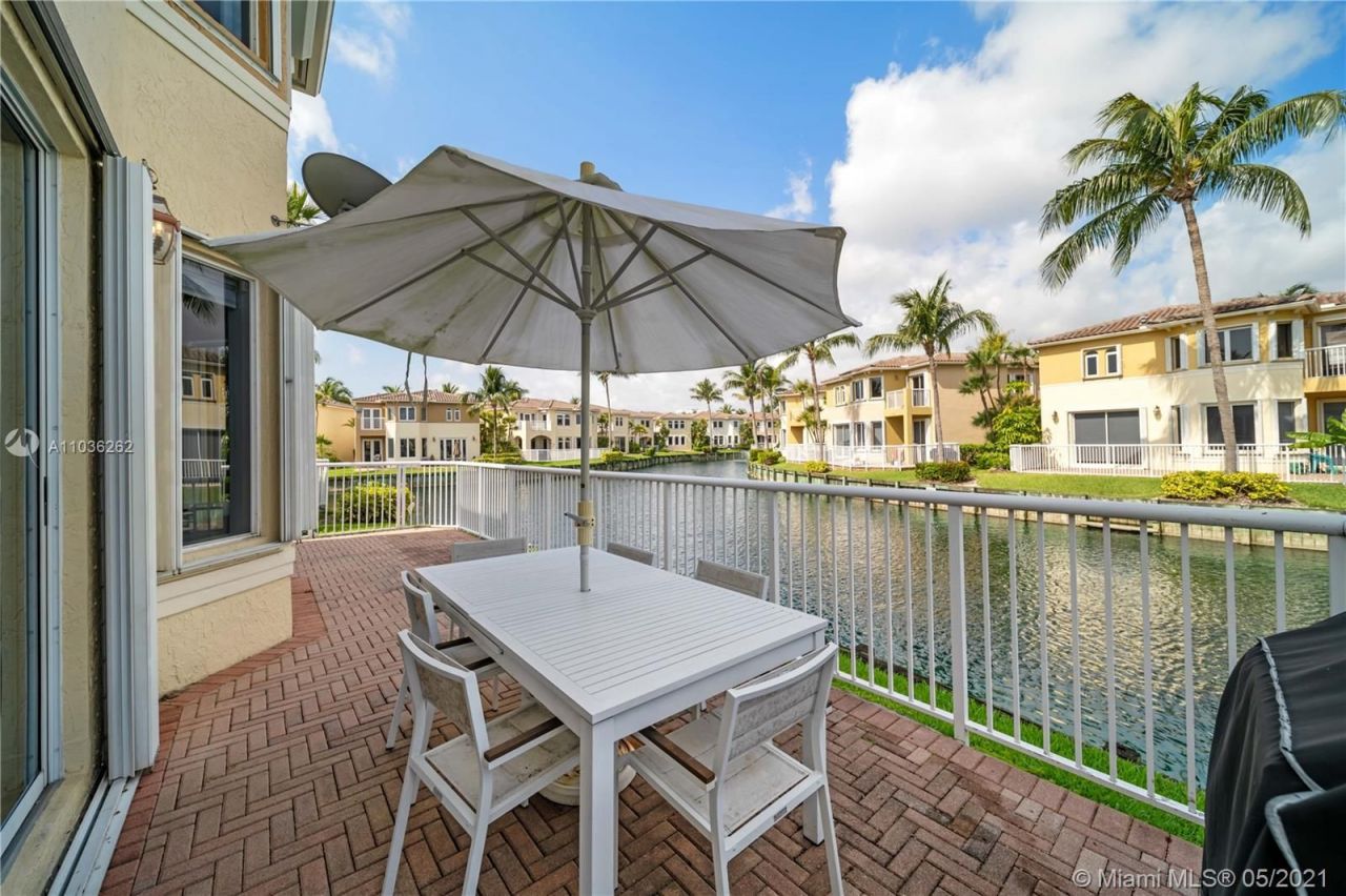 Villa in Miami, USA, 250 m² - picture 4