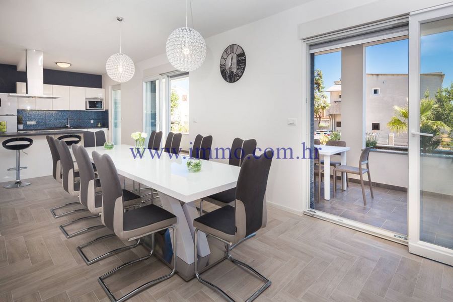 Villa en Rogoznica, Croacia, 377 m² - imagen 13