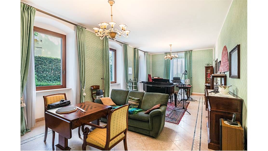 Villa sul Lago di Garda, Italia, 500 m² - foto 12