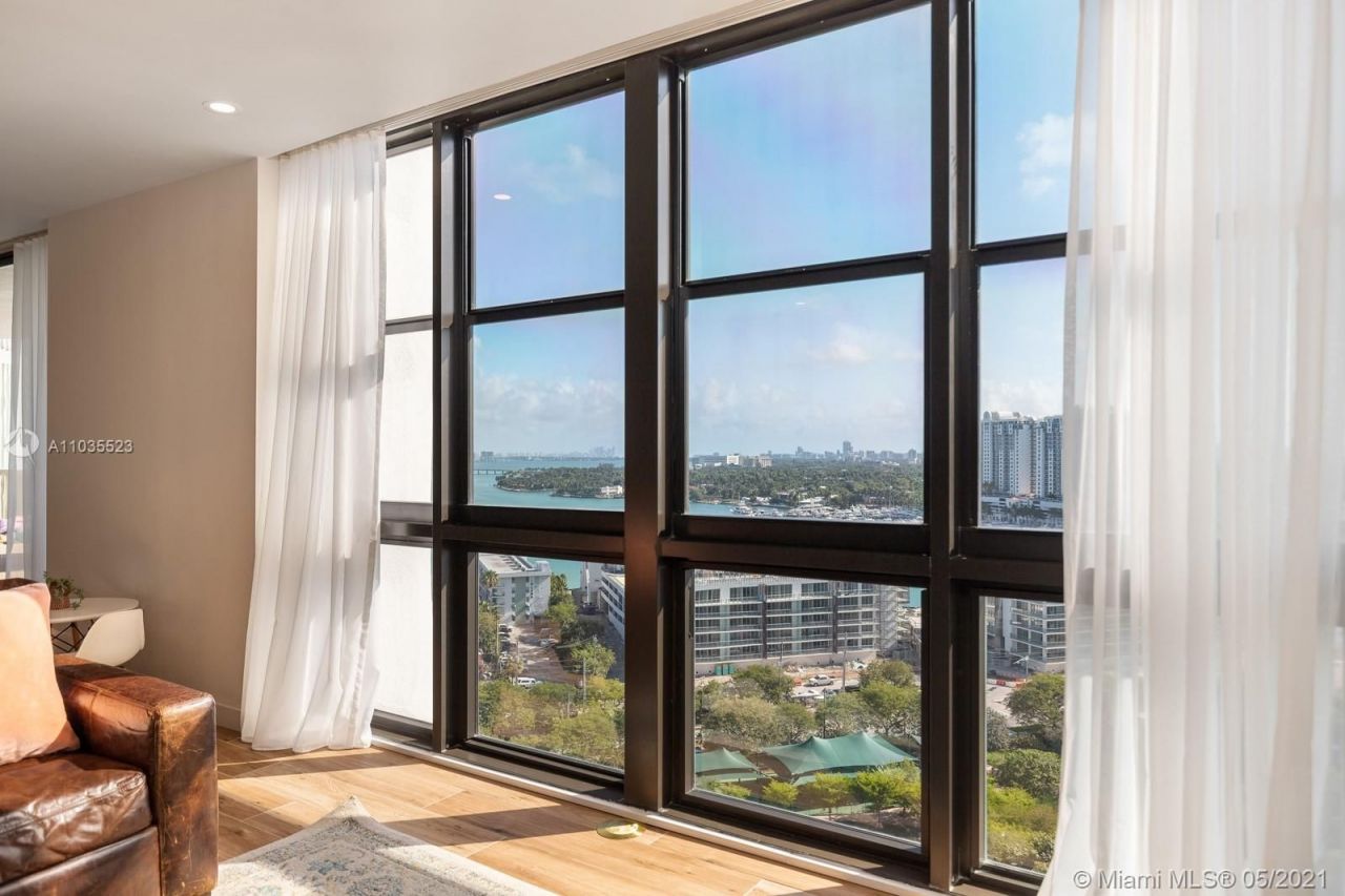 Piso en Miami, Estados Unidos, 230 m² - imagen 12