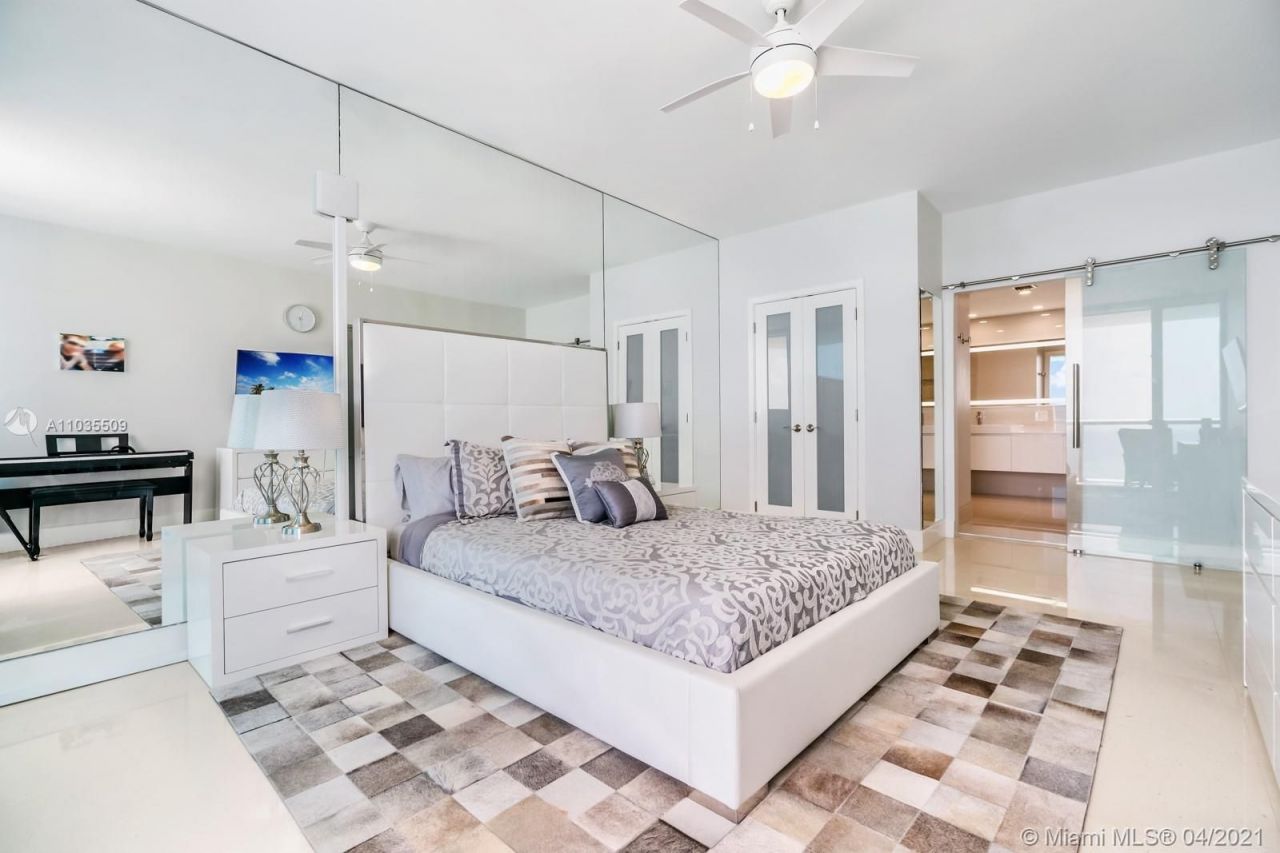 Flat in Miami, USA, 100 m² - picture 9