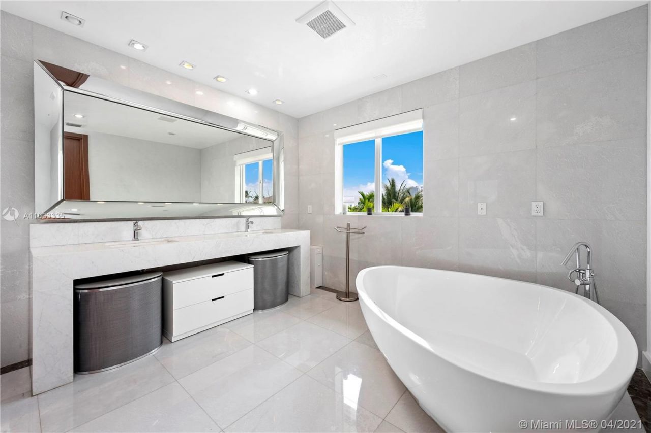 Villa in Miami, USA, 500 m² - picture 4