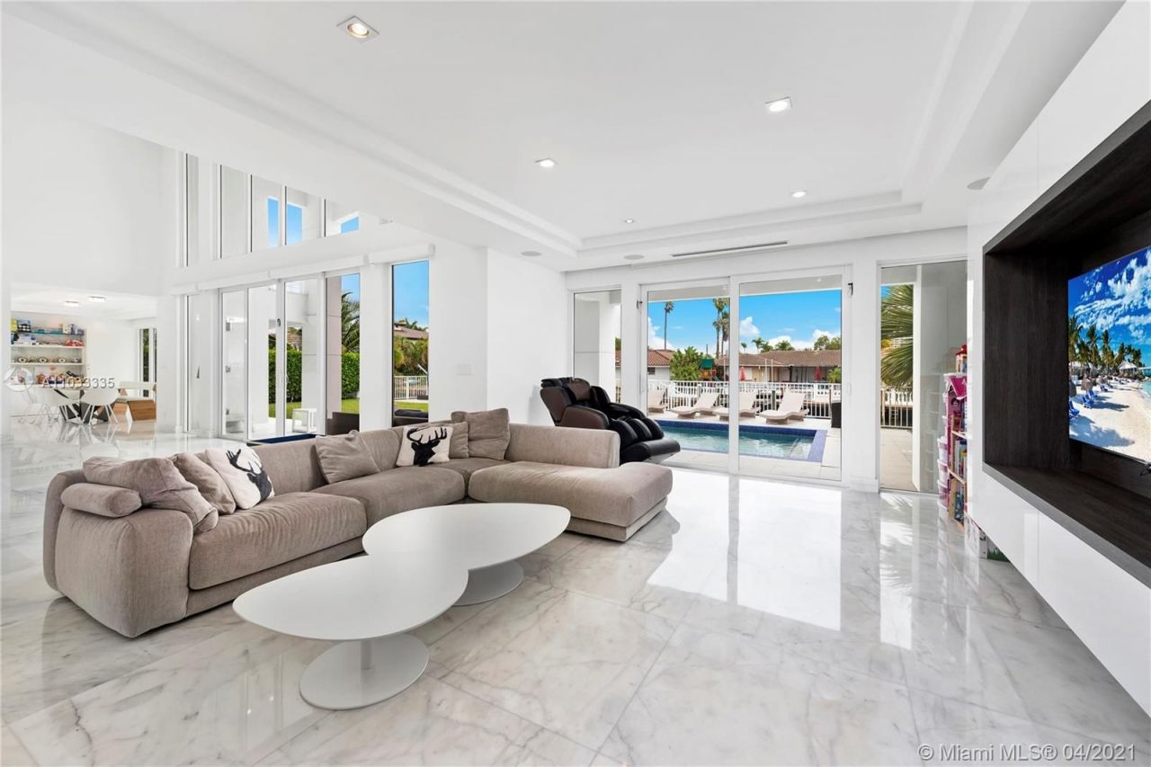 Villa in Miami, USA, 500 m² - picture 3