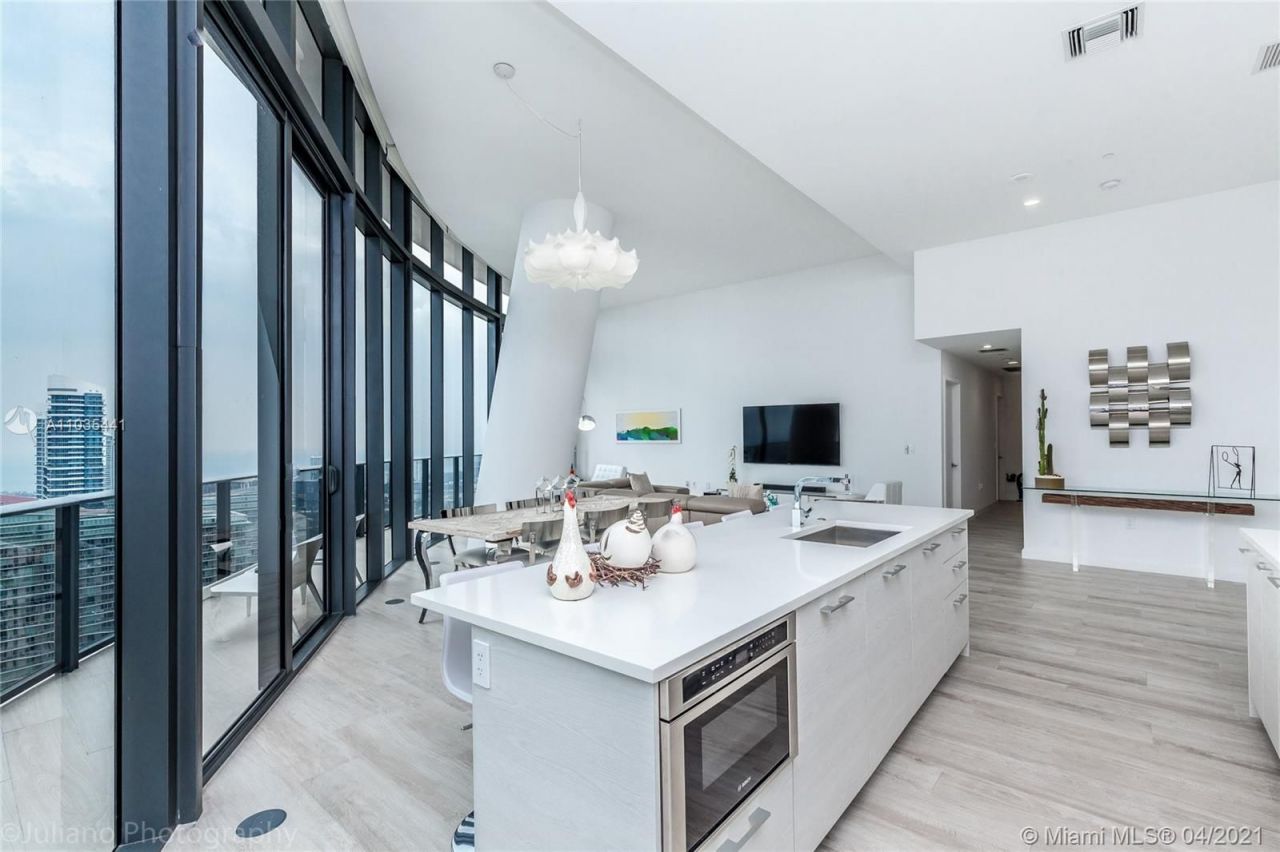 Ático en Miami, Estados Unidos, 190 m² - imagen 3