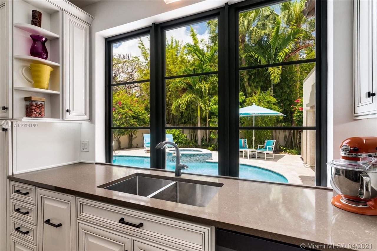 Villa in Miami, USA, 220 m² - picture 10