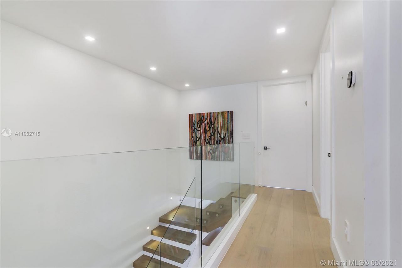 Cottage a Miami, USA, 200 m² - foto 13