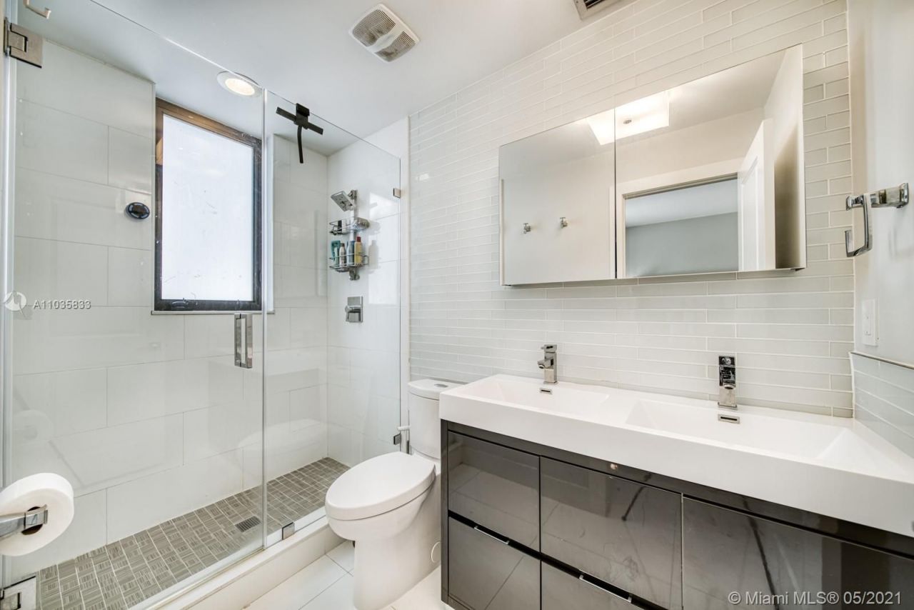 Maison urbaine à Miami, États-Unis, 180 m² - image 5