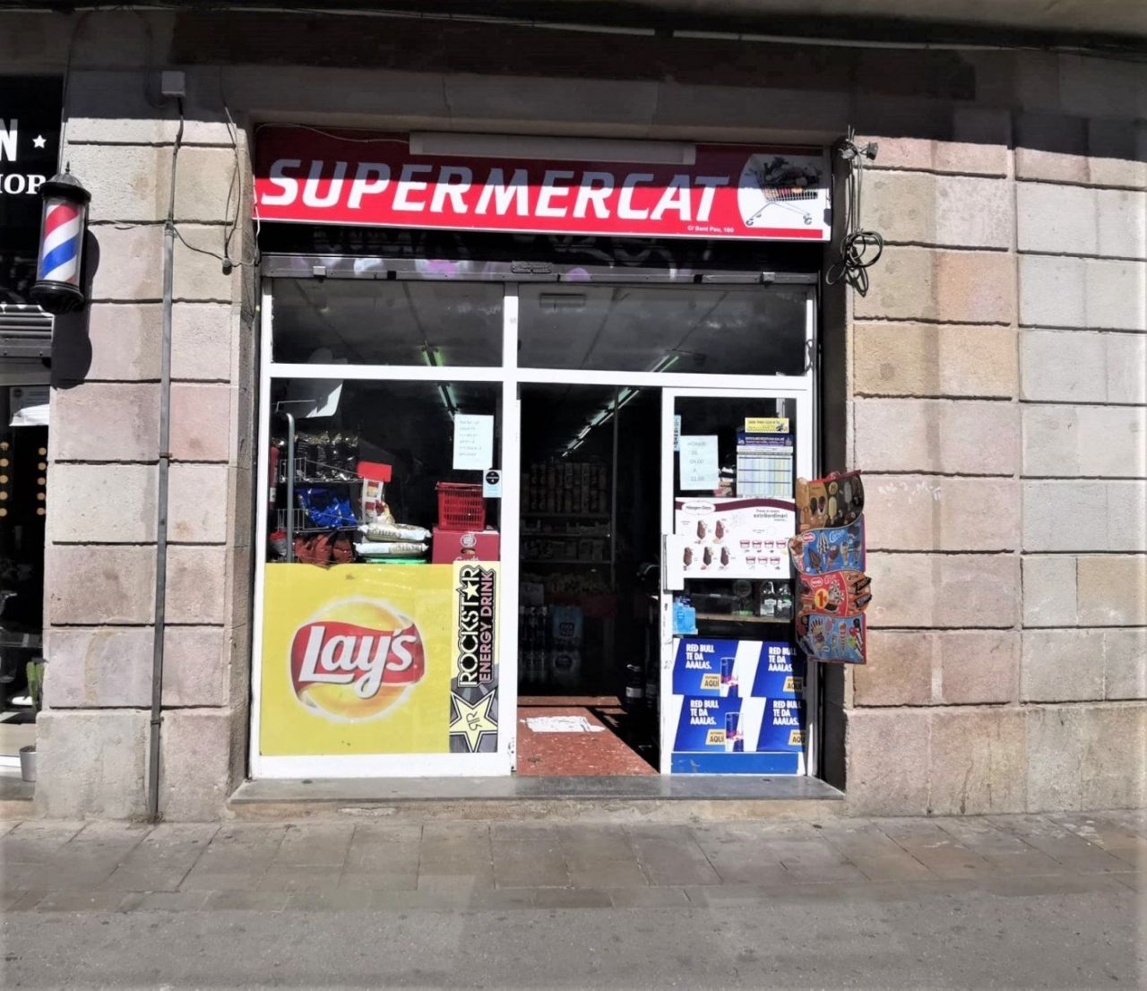 Tienda en Barcelona, España, 84 m² - imagen 1