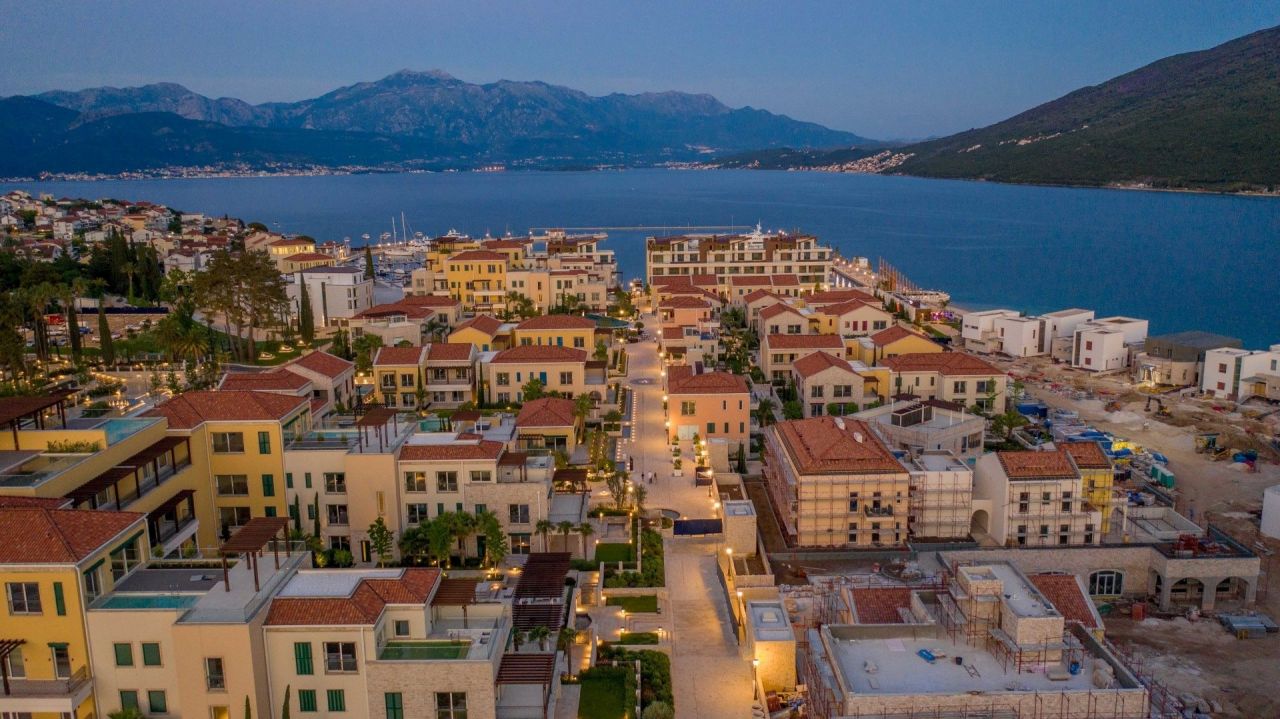 Villa en Kumbor, Montenegro, 561 m² - imagen 7