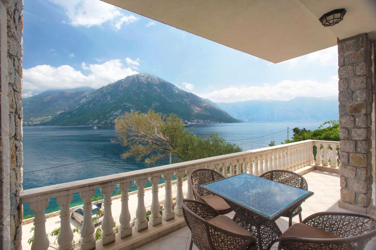 Proprietà commerciale a Kamenari, Montenegro, 235 m² - foto 7