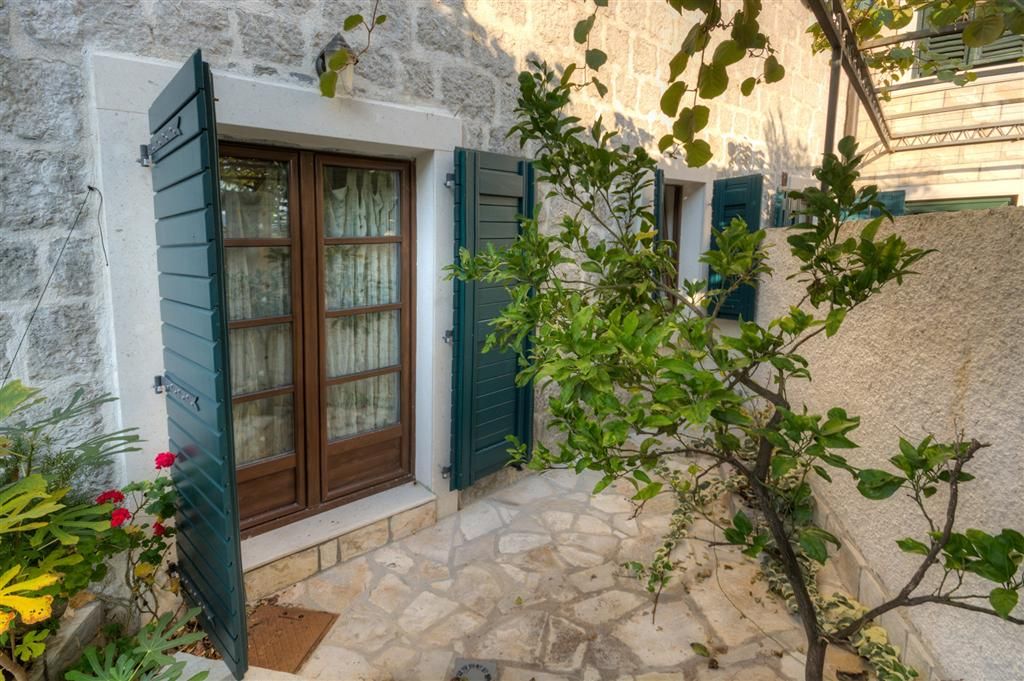 Villa a Kotor, Montenegro, 380 m² - foto 8