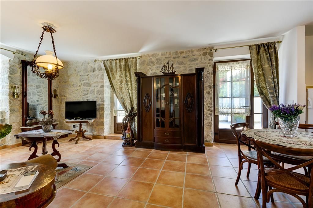 Villa a Kotor, Montenegro, 380 m² - foto 16