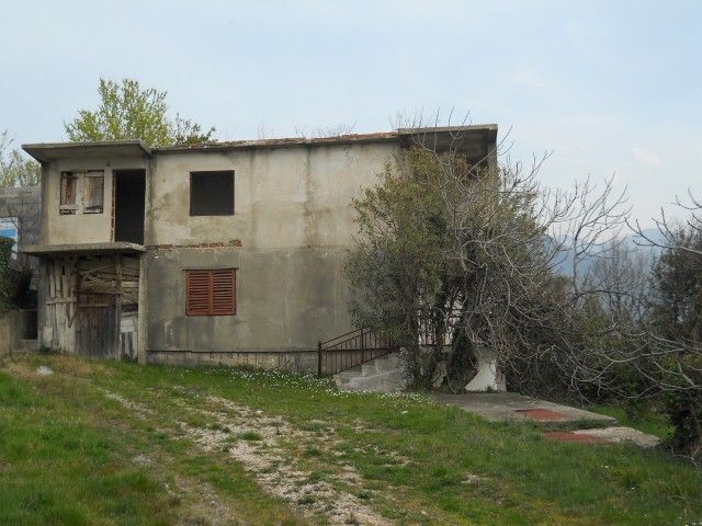 Casa en Šušanj, Montenegro, 200 m² - imagen 1