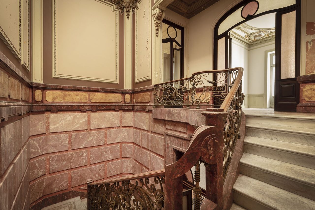 Shop in Porto, Portugal, 69.6 m² - picture 2