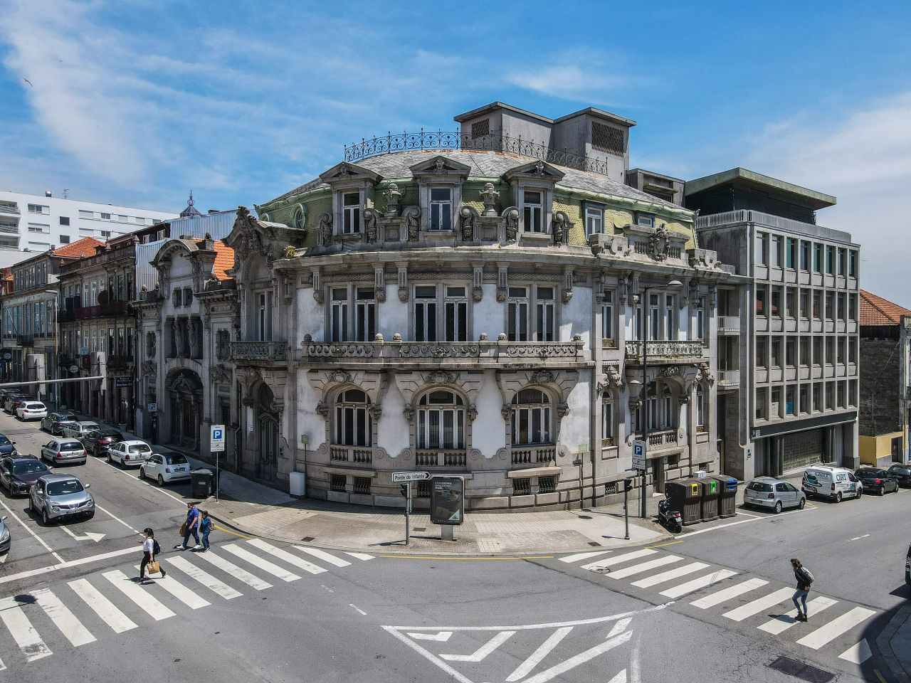 Geschäft in Porto, Portugal, 69.6 m² - Foto 1