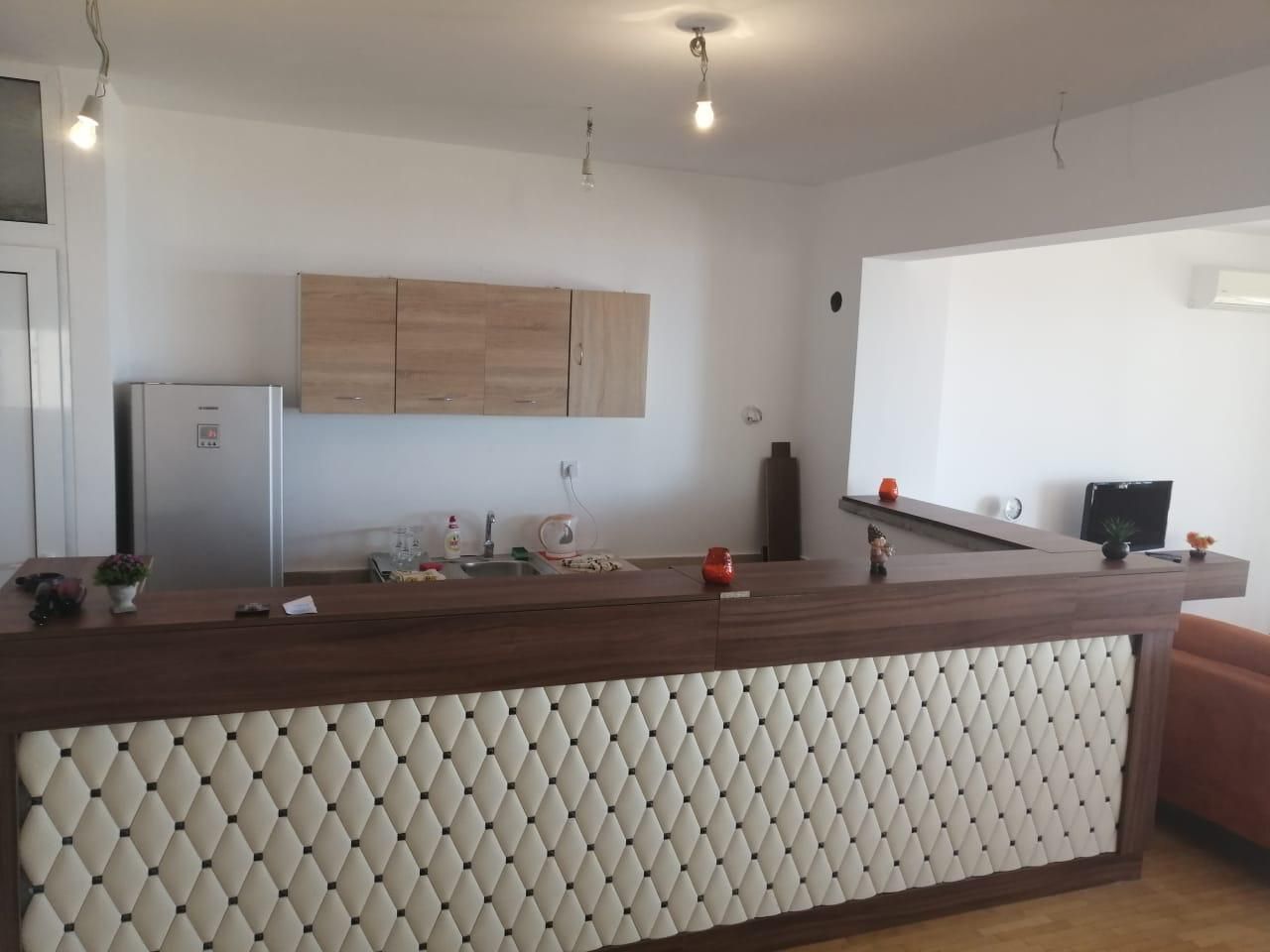 Appartamento a Petrovac, Montenegro, 200 m² - foto 2