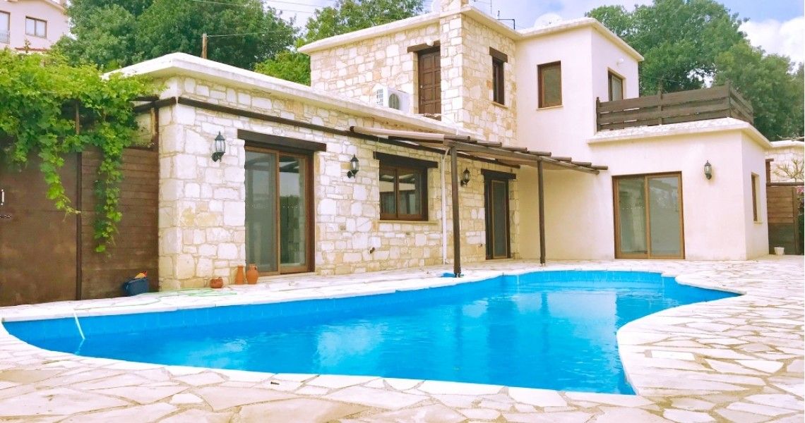Villa in Paphos, Cyprus - picture 1