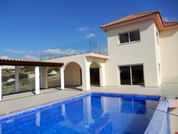 Villa a Paphos, Cipro, 350 m² - foto 1