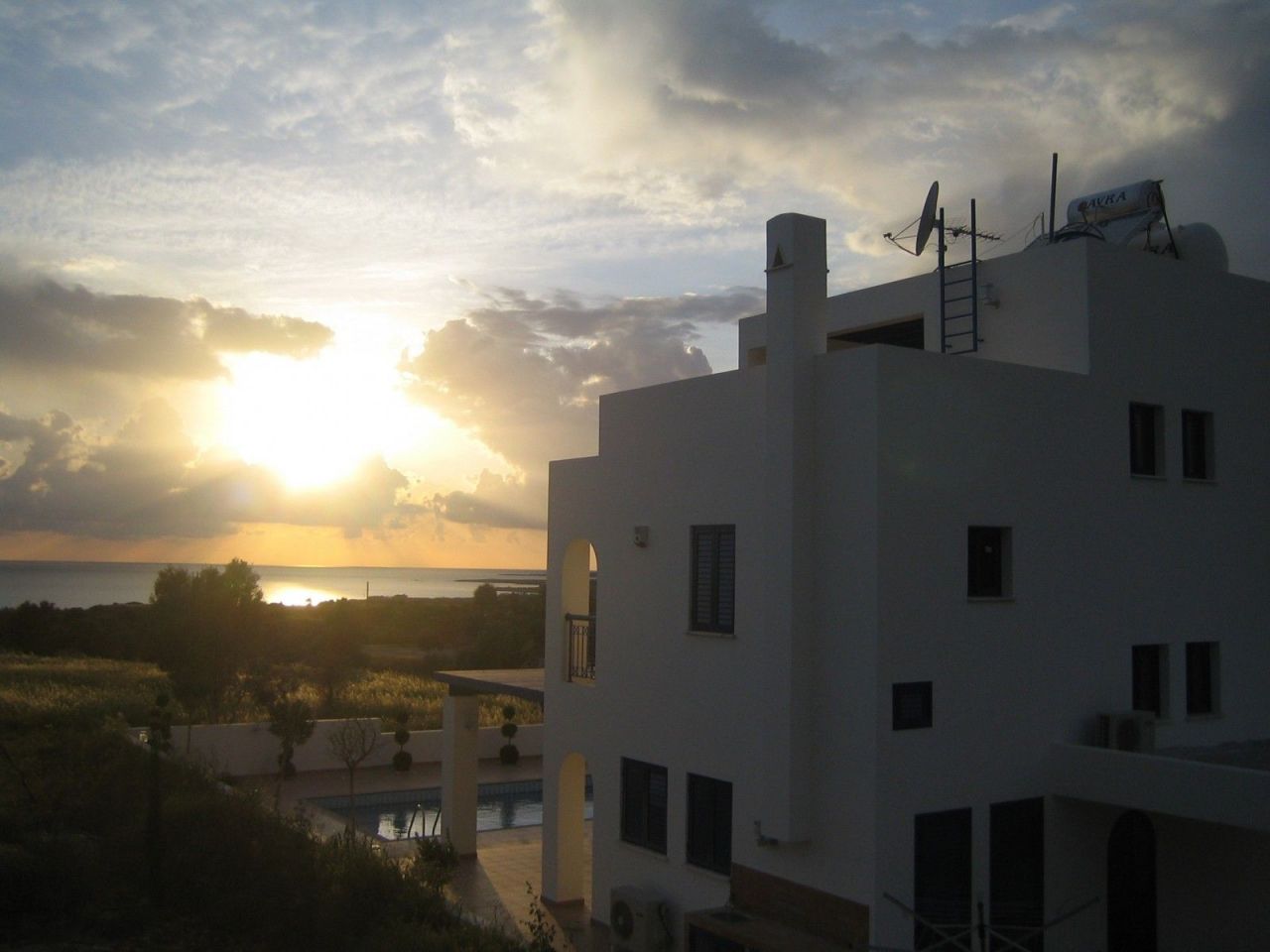 Villa in Paphos, Cyprus, 647 m² - picture 1