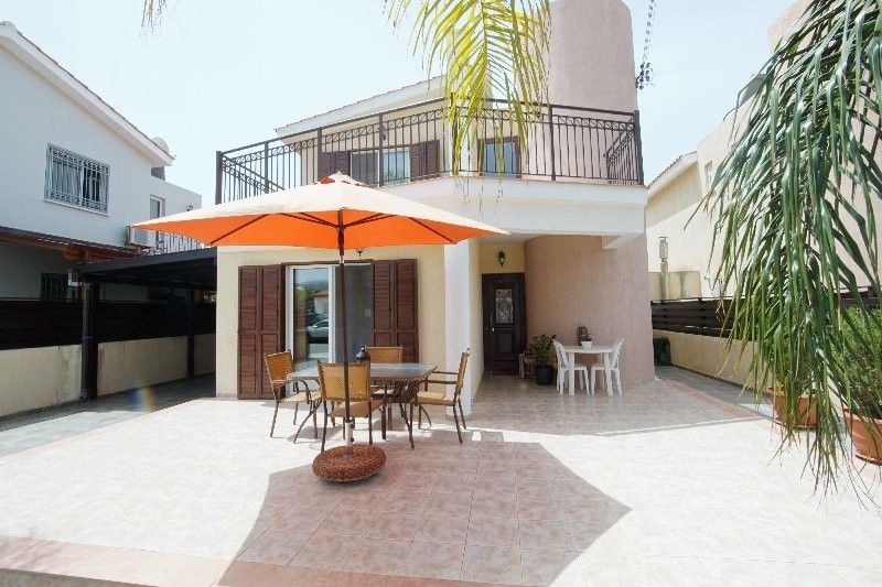 Villa in Paphos, Cyprus, 149 m² - picture 1