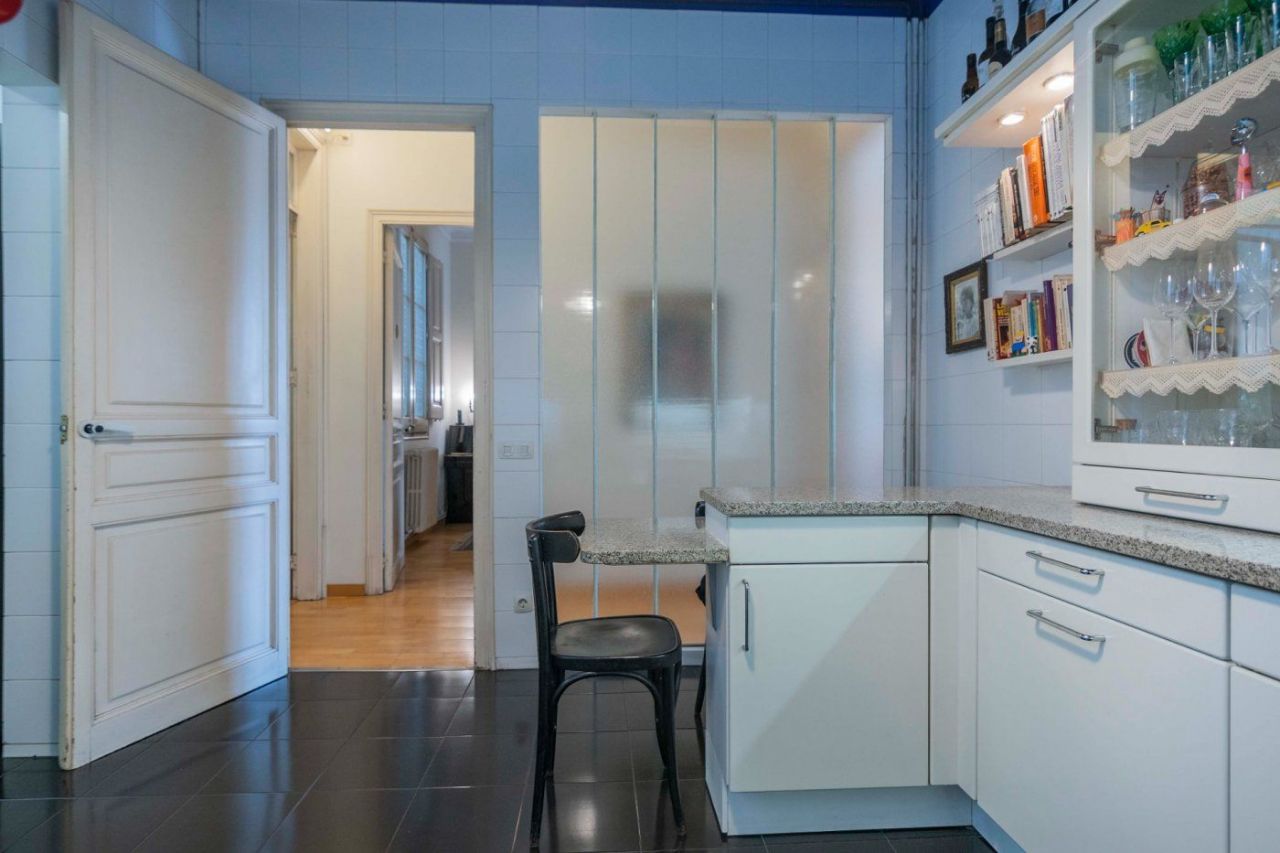 Piso en Barcelona, España, 209 m² - imagen 12