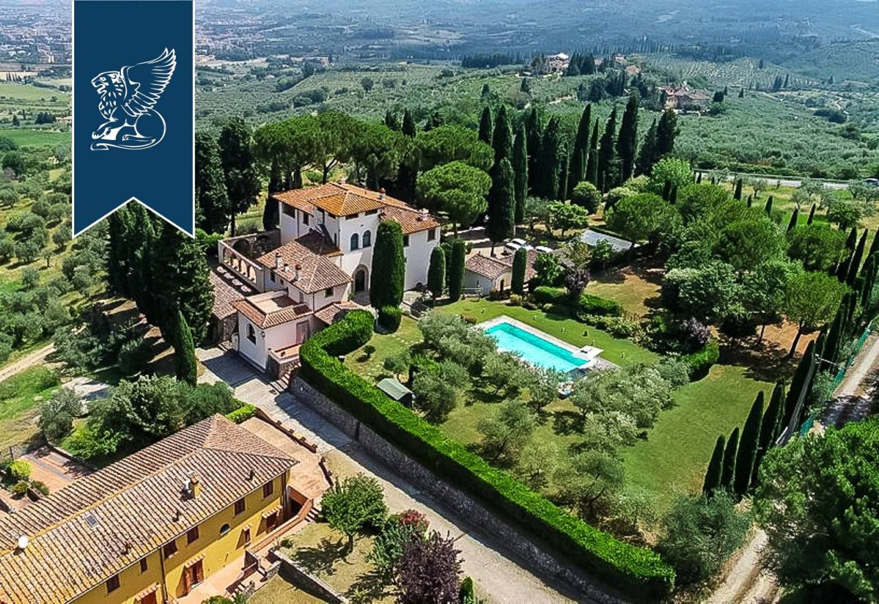 Villa in Florenz, Italien, 1 500 m² - Foto 1