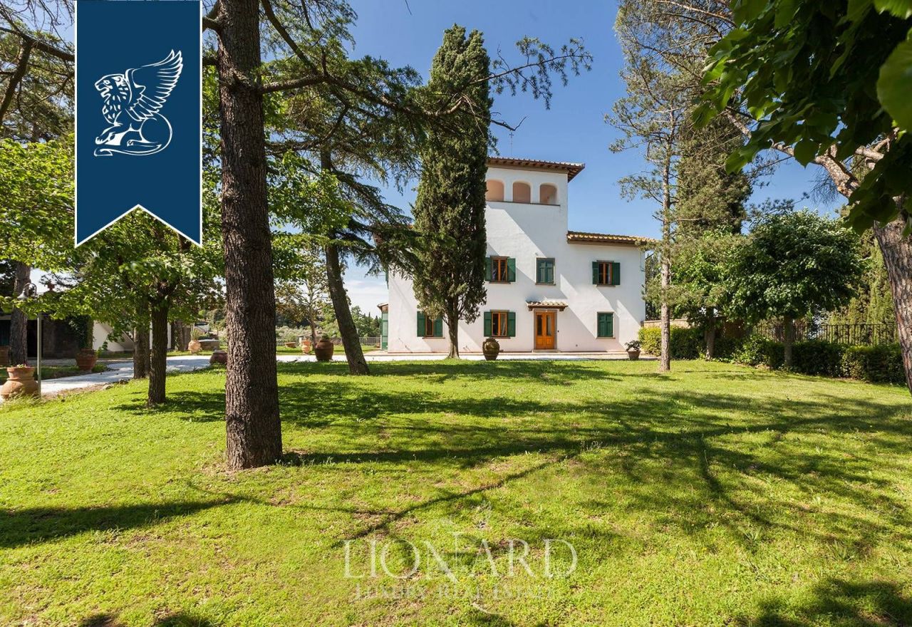 Villa in Florenz, Italien, 1 350 m² - Foto 1