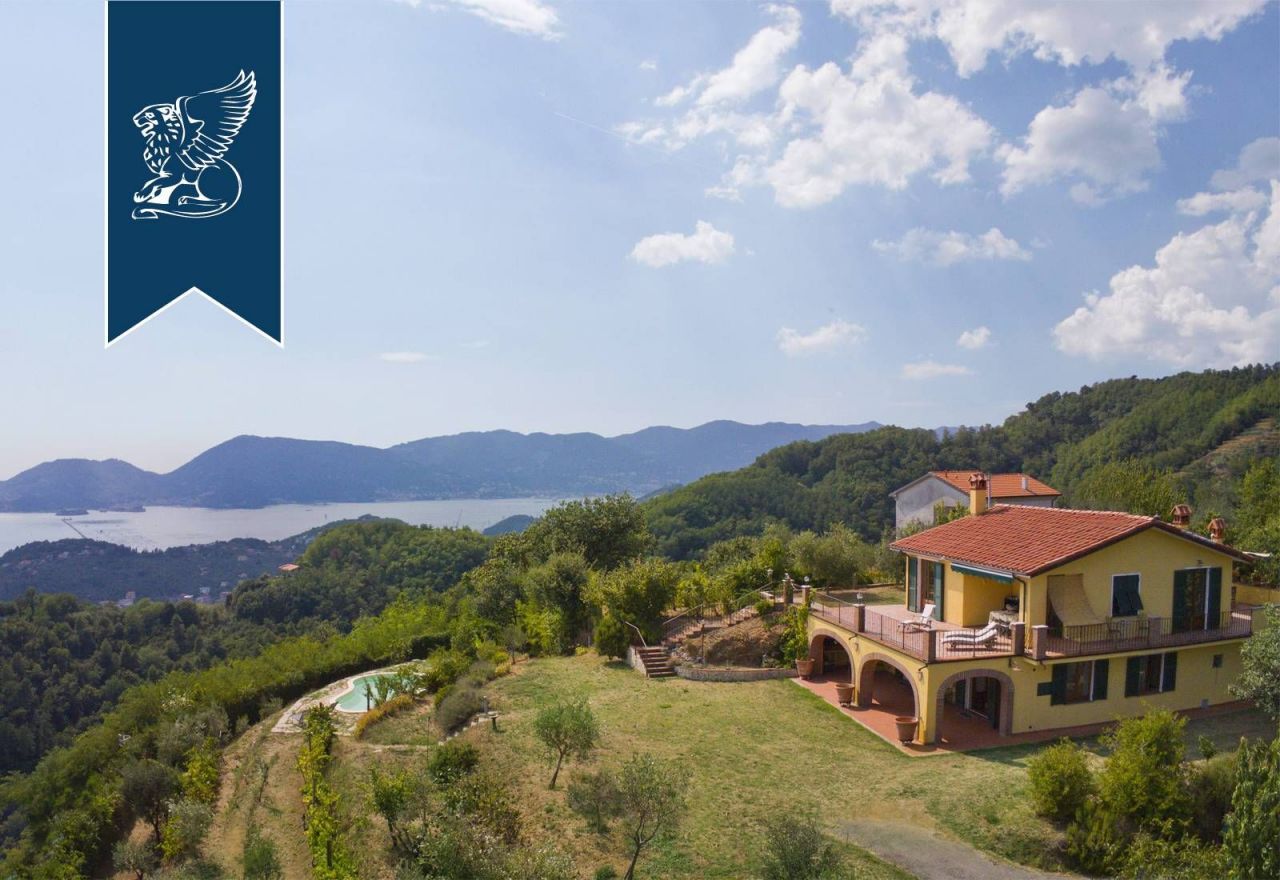 Villa in Lerici, Italy, 230 m² - picture 1