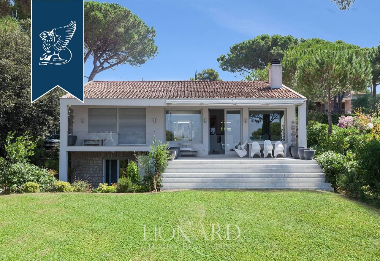 Villa in Rosignano Marittimo, Italien, 980 m² - Foto 1