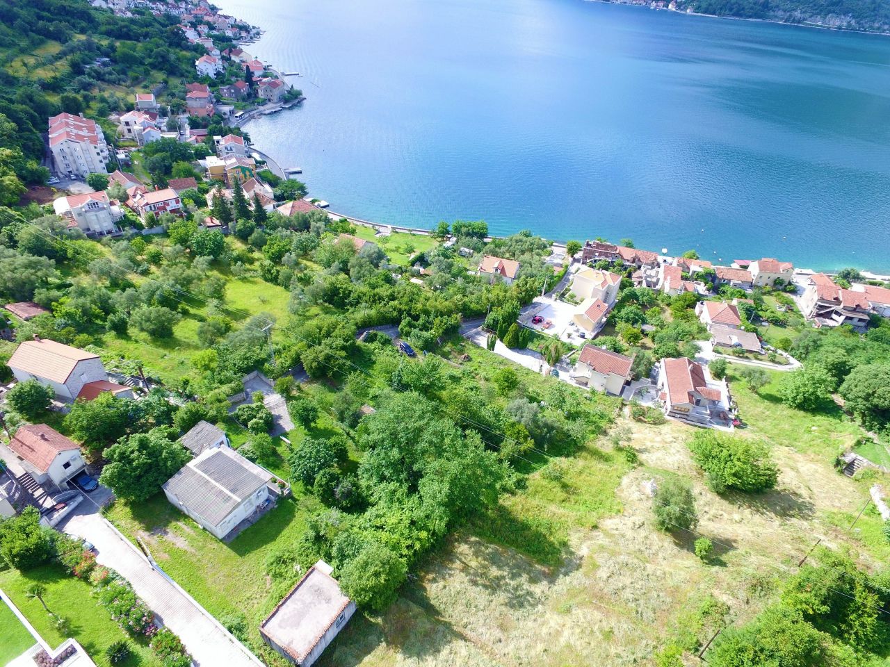 Terrain à Stoliv, Monténégro, 1 805 m² - image 8