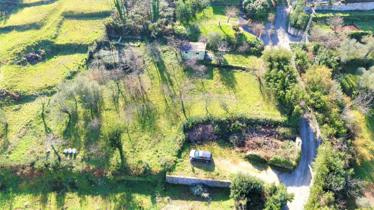 Terrain à Stoliv, Monténégro, 1 805 m² - image 2