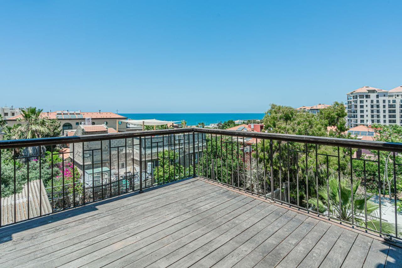 Flat in Tel Aviv, Israel, 284 m² - picture 2