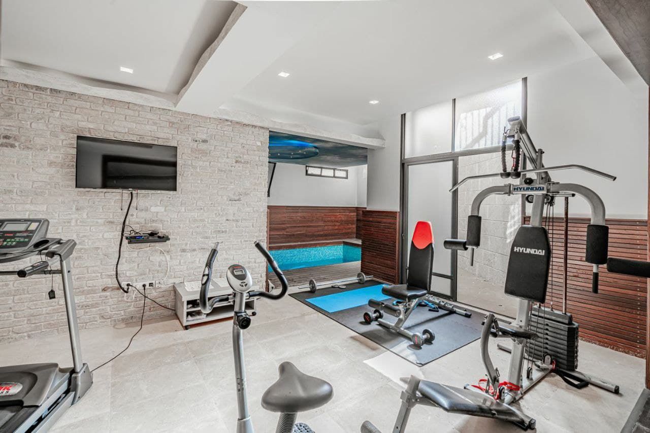 Flat in Tel Aviv, Israel, 284 m² - picture 5