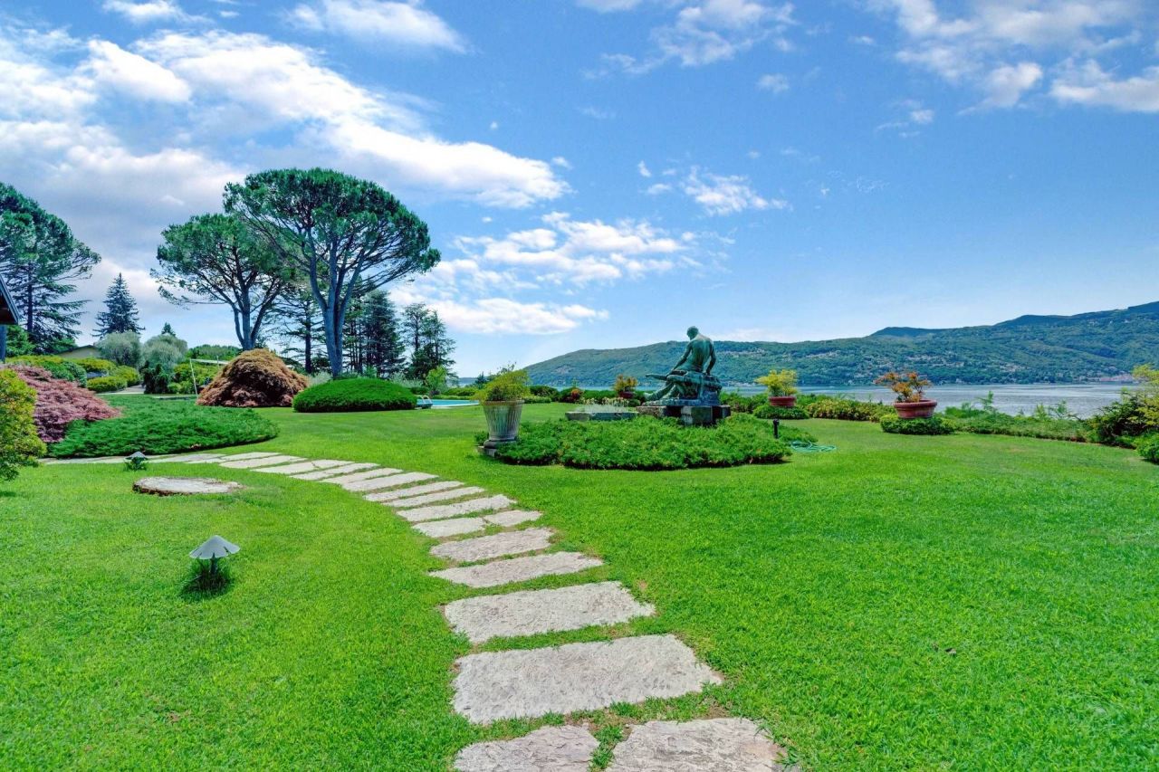 Villa à Laveno-Mombello, Italie, 519 m² - image 4