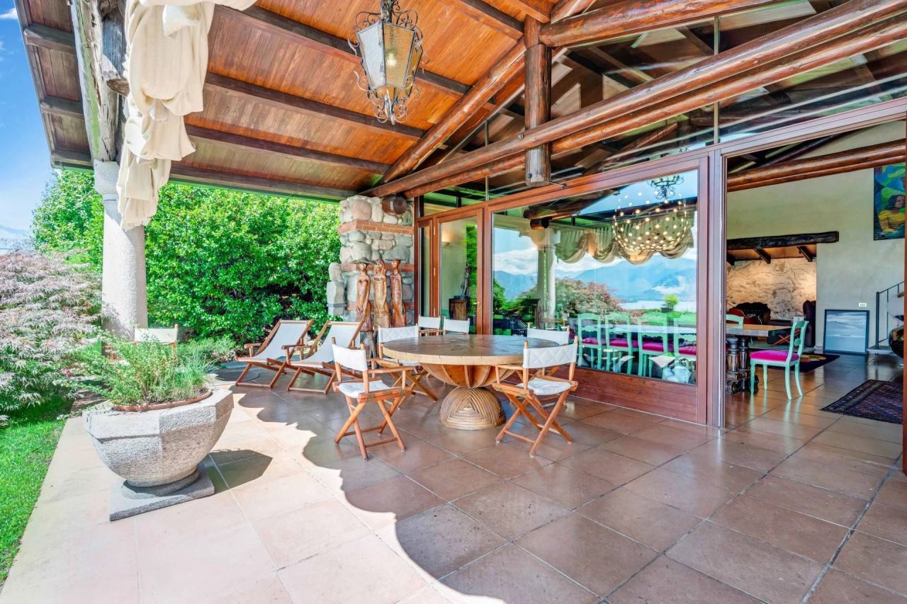 Villa à Laveno-Mombello, Italie, 519 m² - image 15