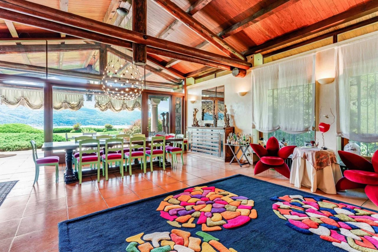 Villa à Laveno-Mombello, Italie, 519 m² - image 11