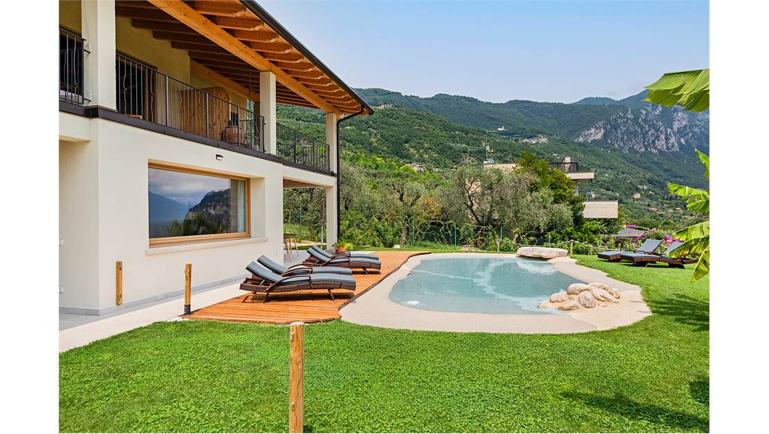 Villa on Lake Garda, Italy, 280 m² - picture 2