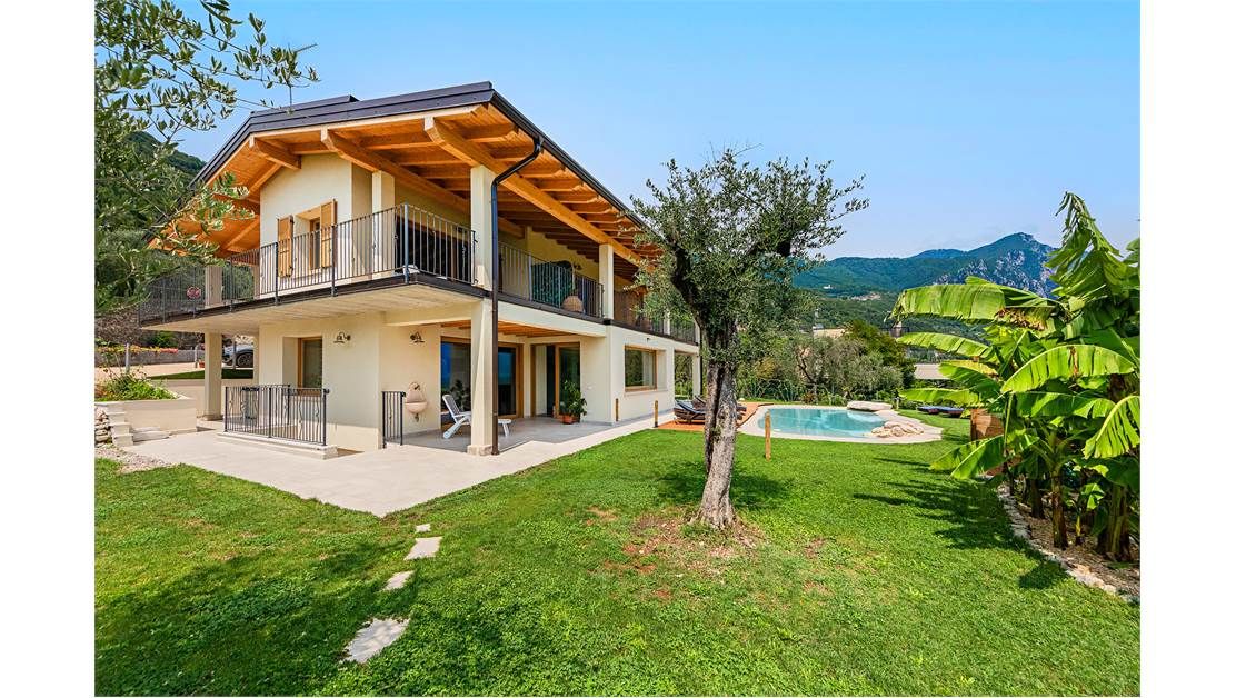 Villa on Lake Garda, Italy, 280 m² - picture 3