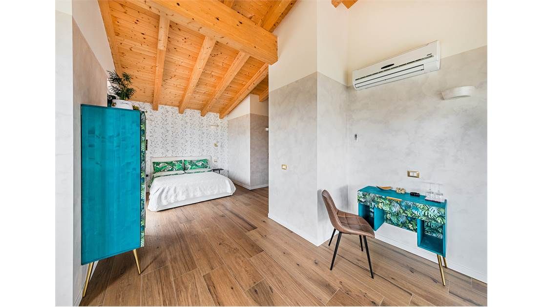 Villa on Lake Garda, Italy, 280 m² - picture 11