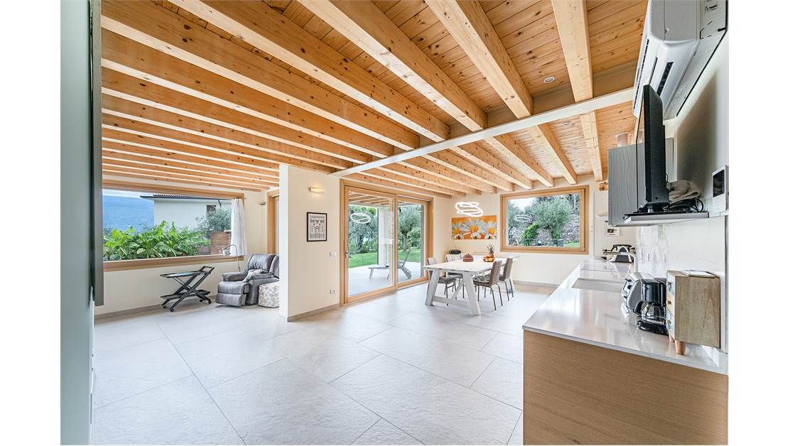 Villa on Lake Garda, Italy, 280 m² - picture 16