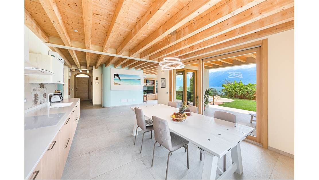 Villa on Lake Garda, Italy, 280 m² - picture 17