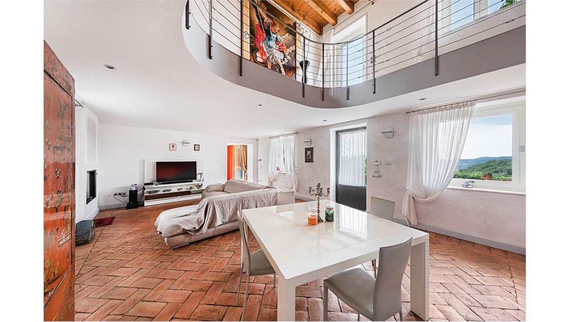 Finca por Lago de Garda, Italia, 438 m² - imagen 7