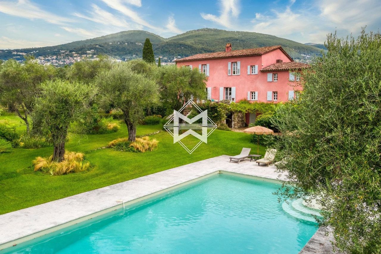 Maison à Grasse, France, 265 m² - image 1