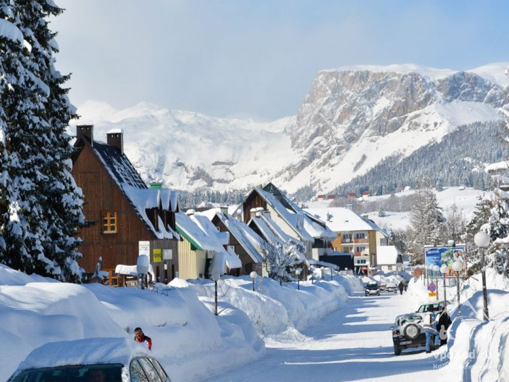 Terrain à Zabljak, Monténégro, 1 718 m² - image 6