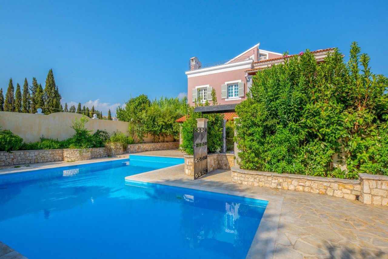 Villa en Corfú, Grecia, 638 m² - imagen 2