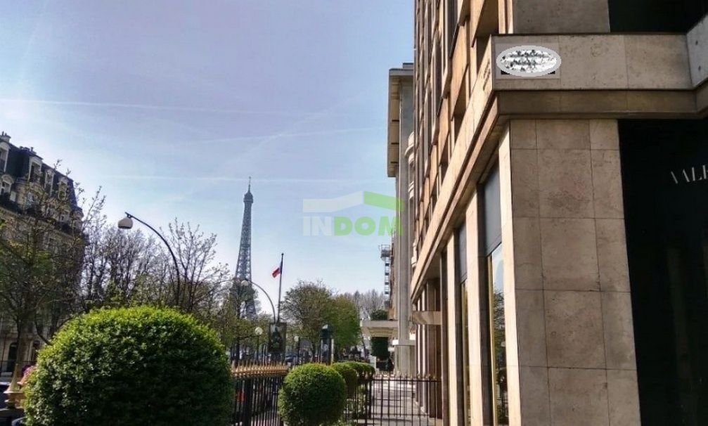 Propiedad comercial en París, Francia, 1 800 m² - imagen 1