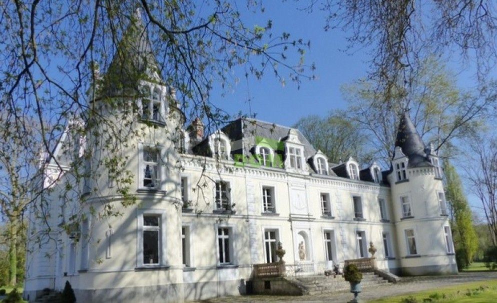 Castle in Paris, France, 900 m² - picture 1