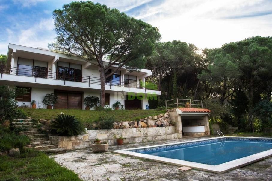 Villa sur la Costa Brava, Espagne, 360 m² - image 1