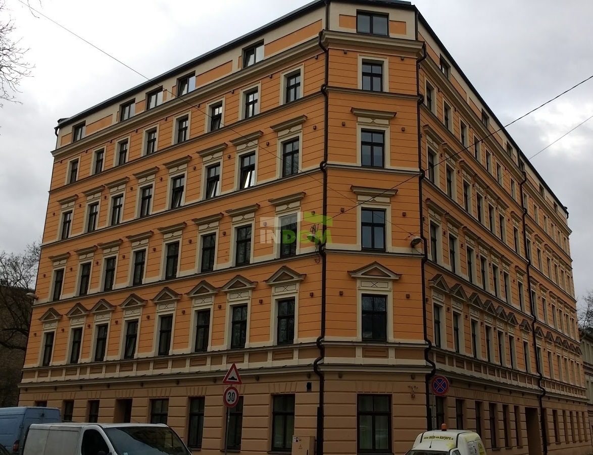 Commercial apartment building in Riga, Latvia, 3 150 m² - picture 1