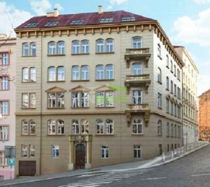 Commercial apartment building in Prague, Czech Republic, 2 800 m² - picture 1